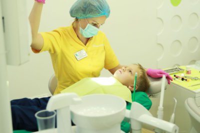 лечение зубов детям методом Айкон